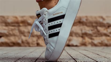 hoe valt adidas superstar|adidas superstar heels.